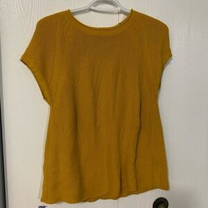 Beautiful belle by belldini shirt. Size medium